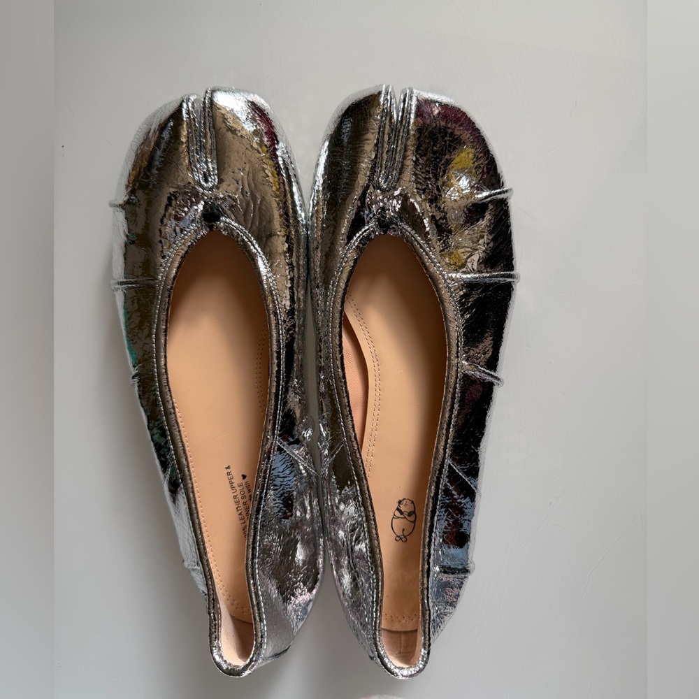 Woodchuck Sarto Tabi Silver Women's Flats